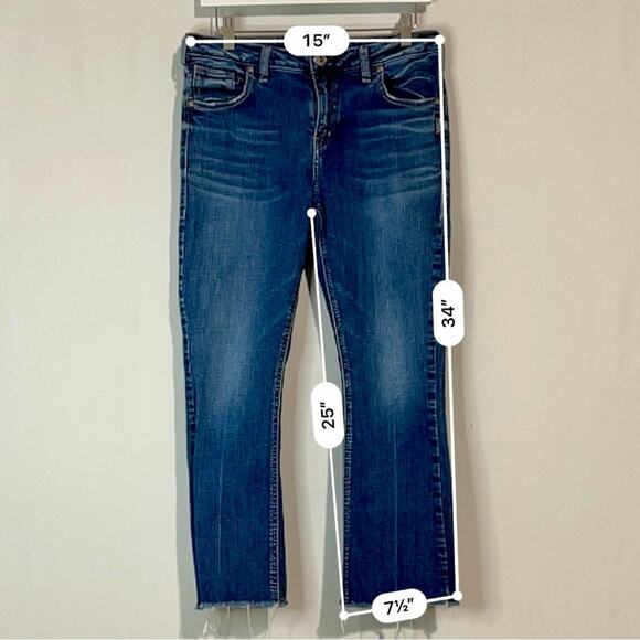 Silver Jeans Women’s Izzy Ankle Kicker Jeans Medium Blue Wash Size 29 x 26 EUC - Picture 7 of 9